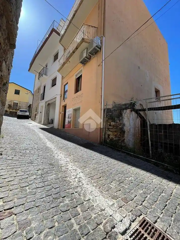 Appartamento in vendita a Baunei