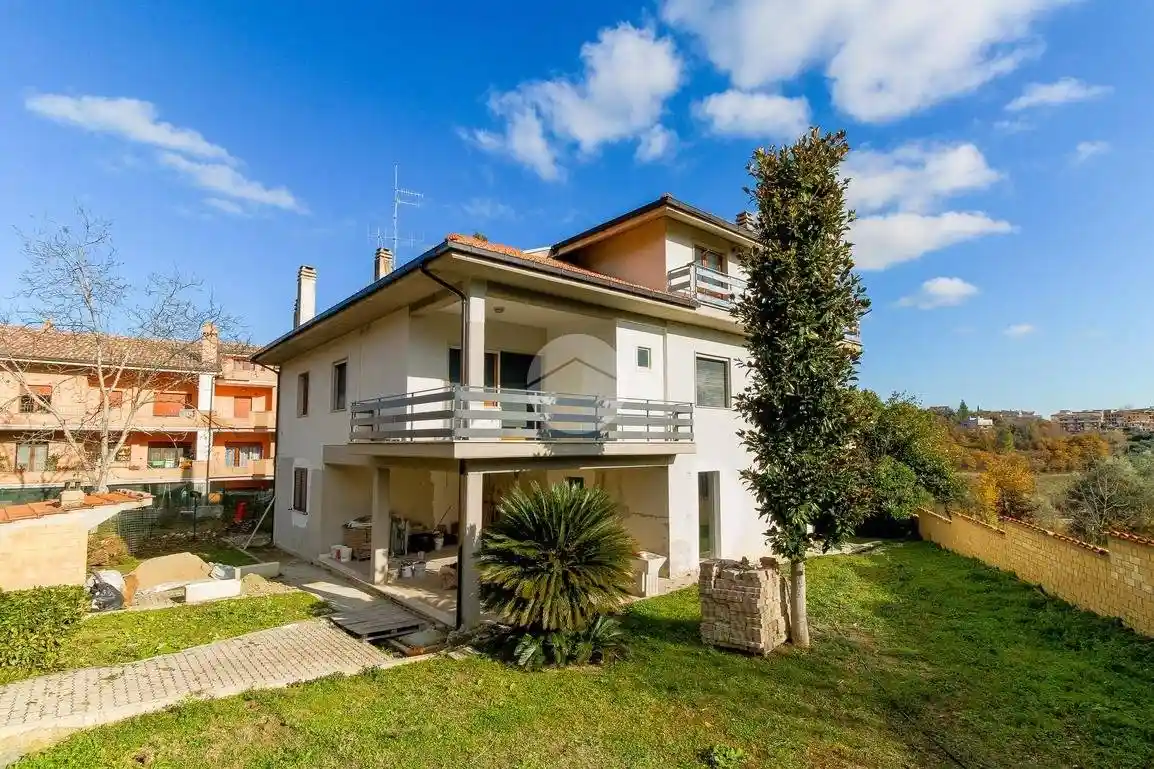 Appartamento in vendita a Teramo