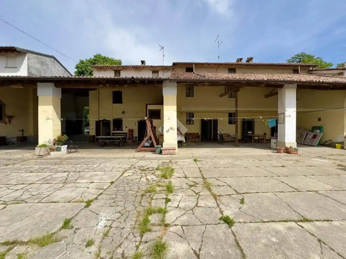 Rustico - Casale in vendita a Crema