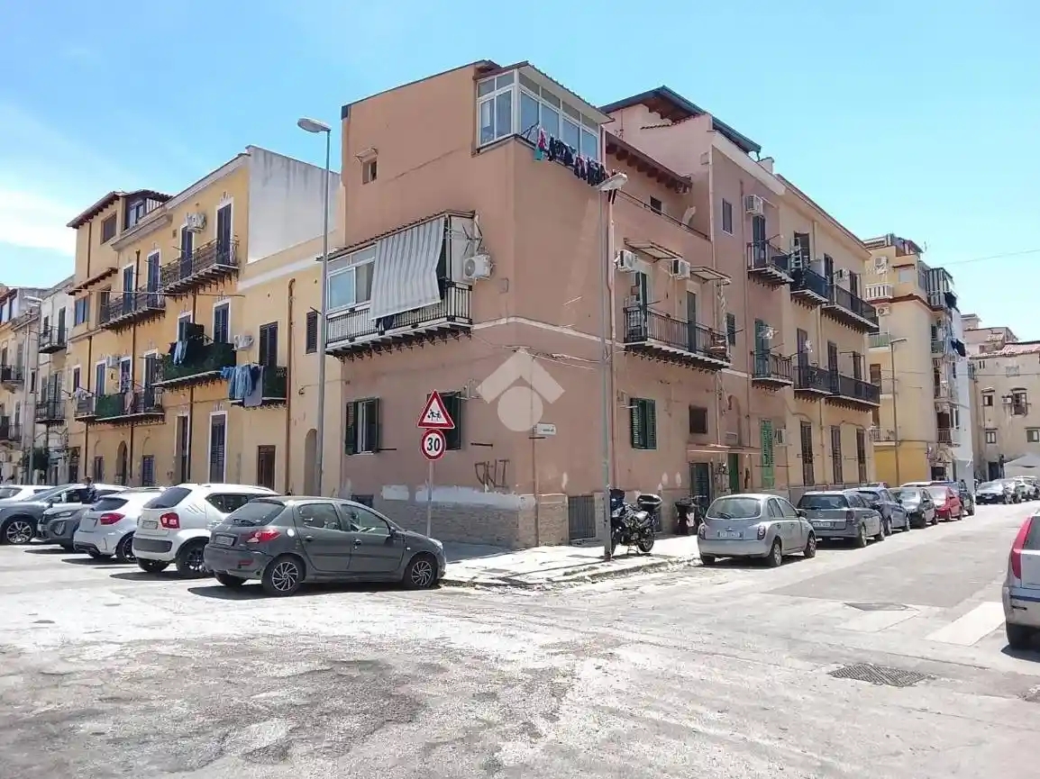 Appartamento in vendita a Palermo