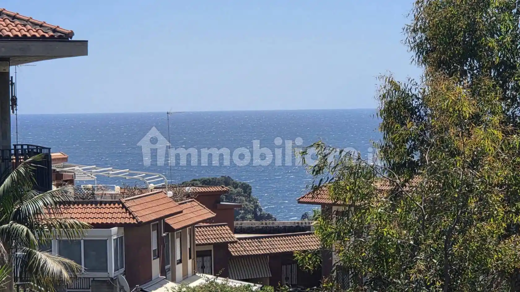 Appartamento in affitto a Aci Castello