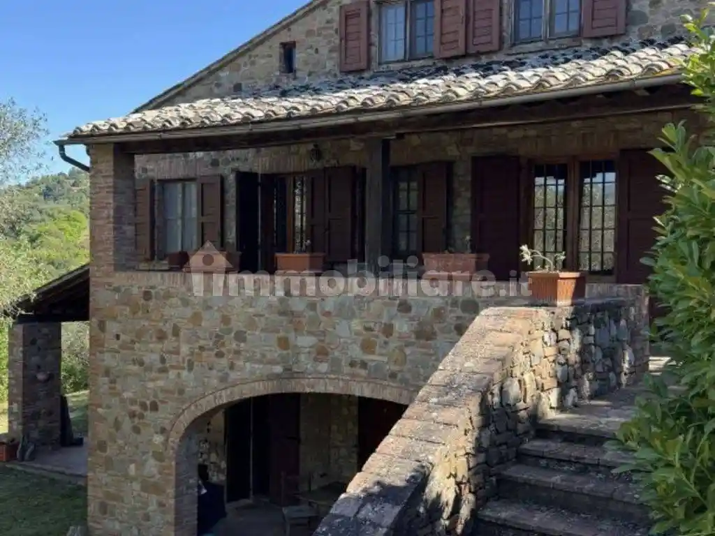 Rustico - Casale in vendita a Città della Pieve