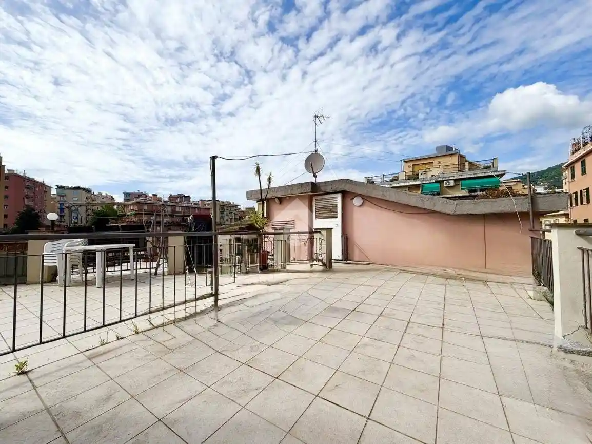 Appartamento in vendita a Genova