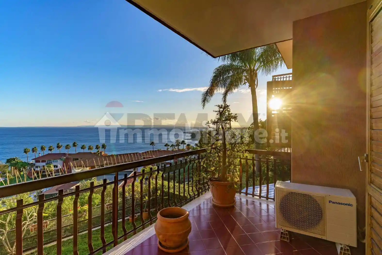 Villa in vendita a Aci Castello