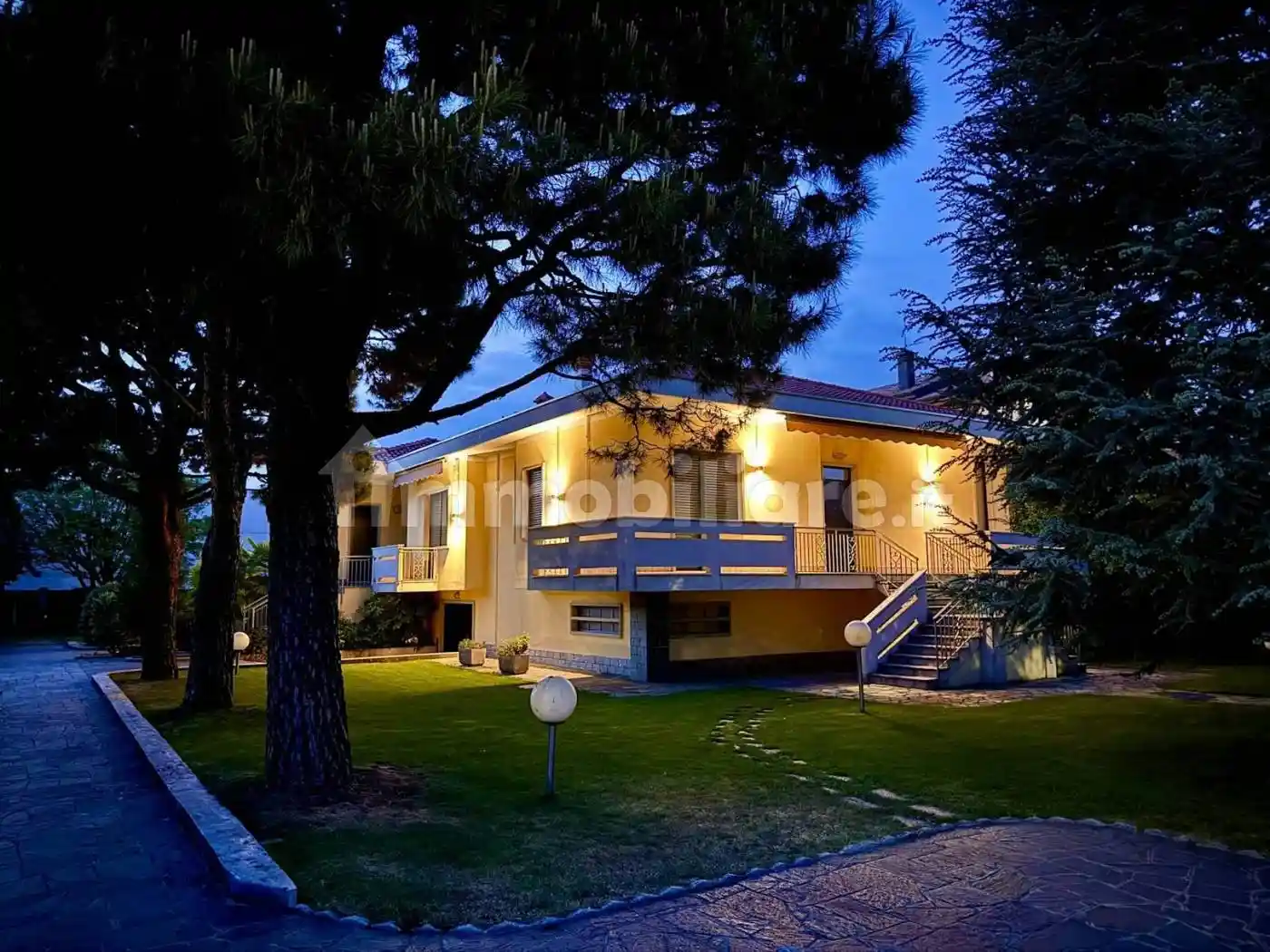 Villa in vendita a Gorla Maggiore