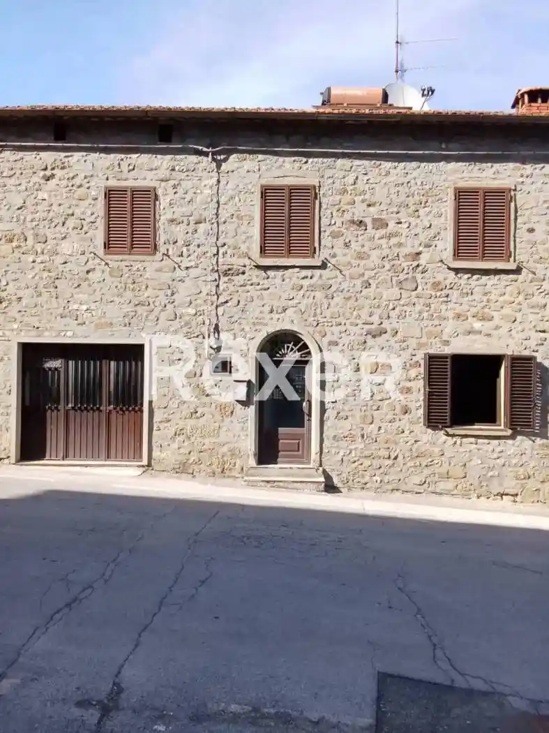 Casa indipendente in vendita a Caprese Michelangelo