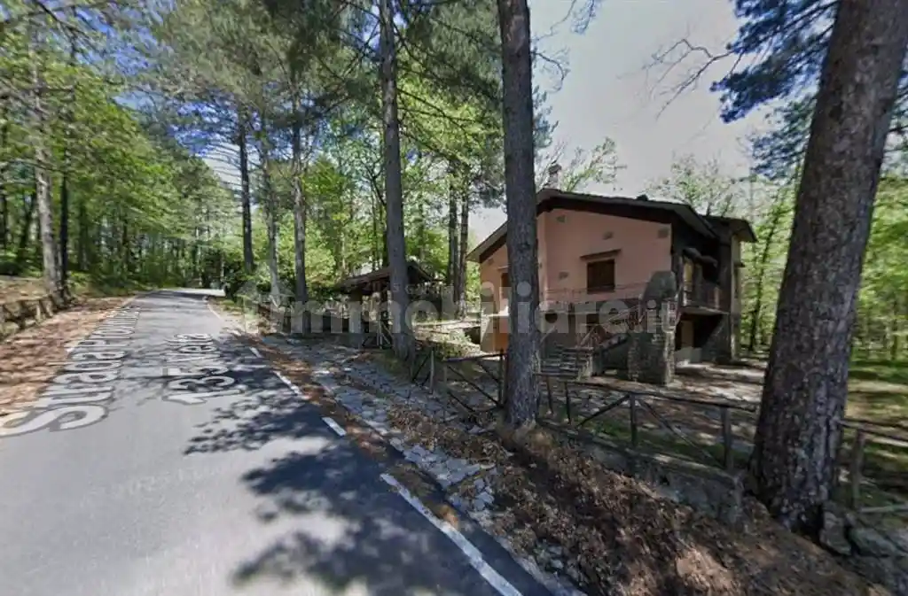 Villa in vendita a Santa Fiora