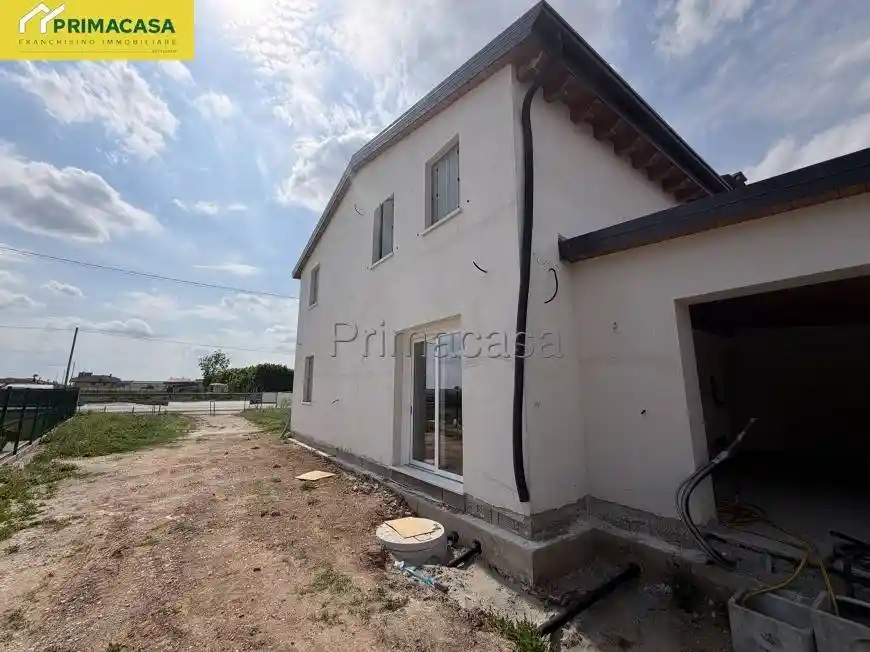 Casa indipendente in vendita a Pressana