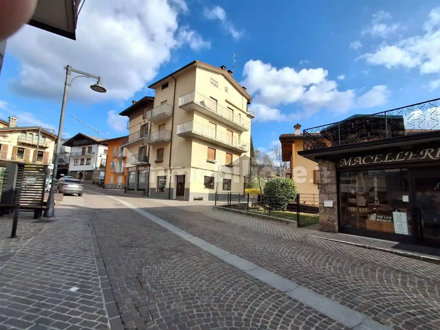 Appartamento in vendita a Castione della Presolana