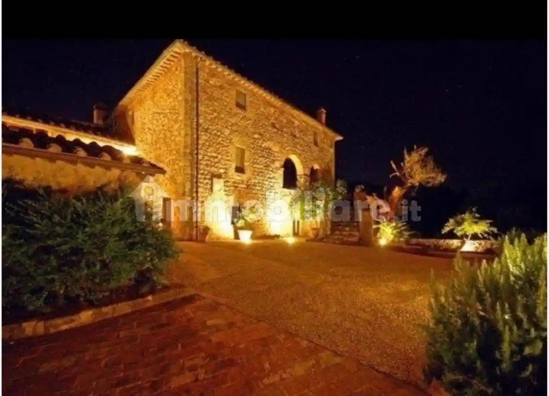 Villa in vendita a Sovicille