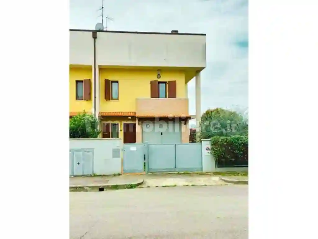 Villetta a schiera - foto 2