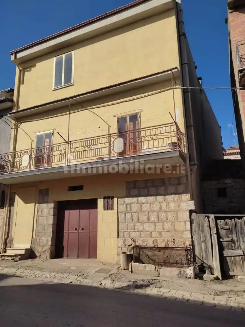Palazzo - Edificio in vendita a Maschito