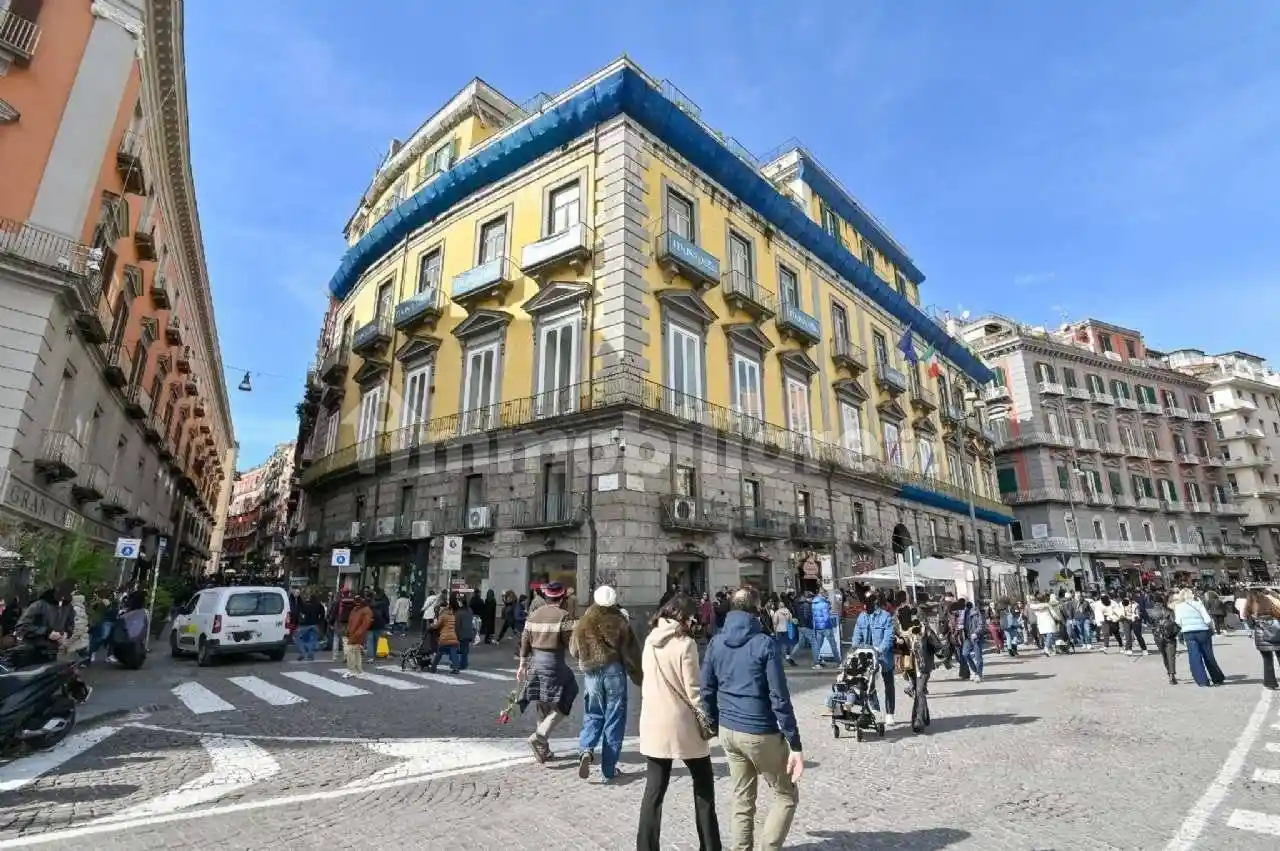 Appartamento in vendita a Napoli