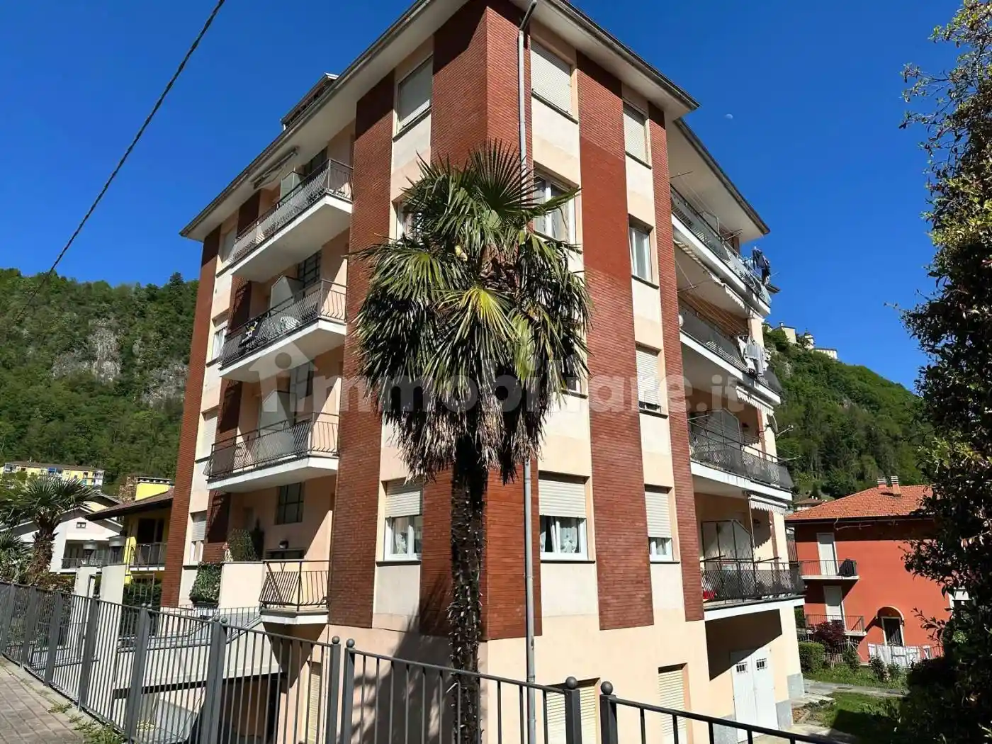 Appartamento in vendita a Varallo