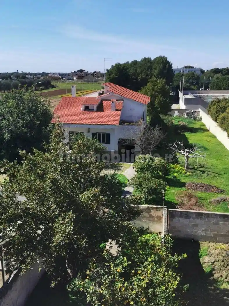 Villa in vendita a Pulsano