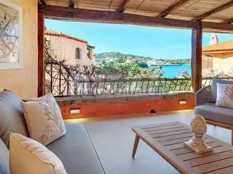 Appartamento in vendita a Arzachena