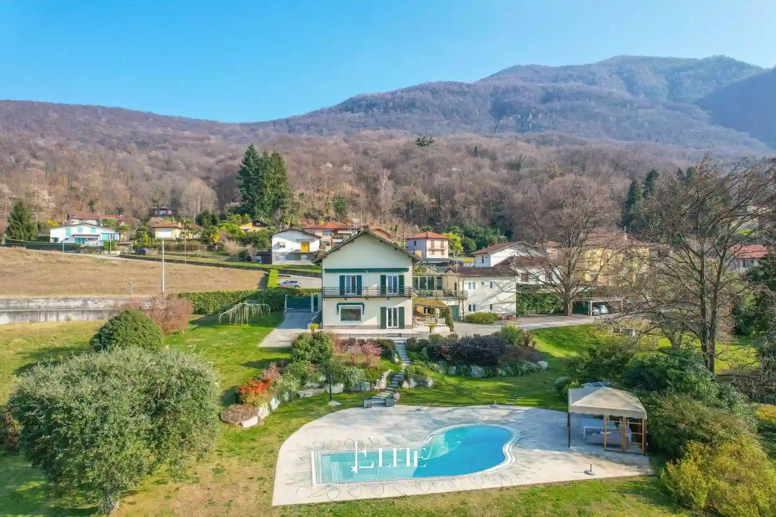 Villa - foto 2