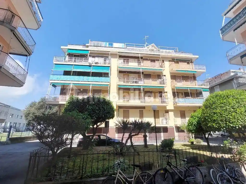 Appartamento in vendita a Borghetto Santo Spirito