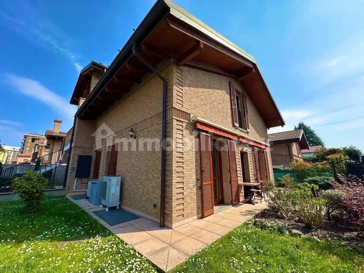 Villa - foto 2