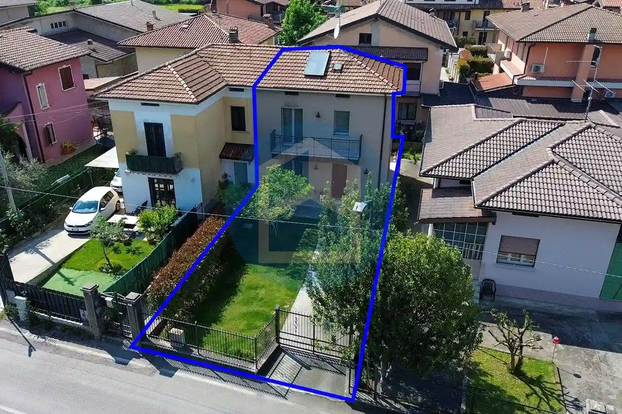 Villa - foto 2