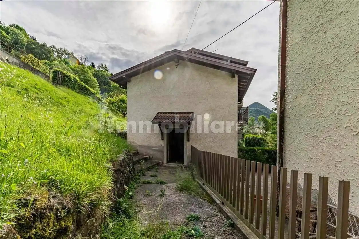 Casa indipendente in vendita a Capizzone
