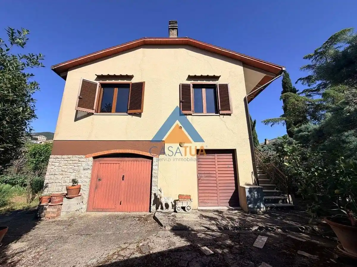 Villa in vendita a Montecchio