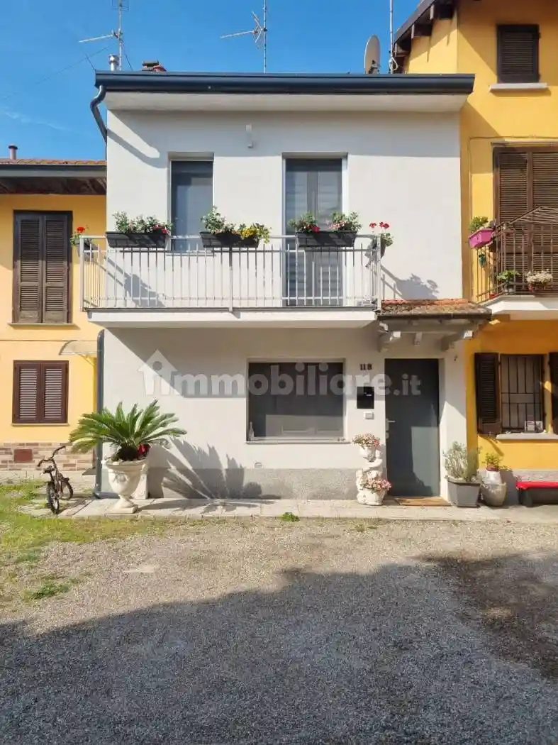 Appartamento in vendita a Casorate Primo