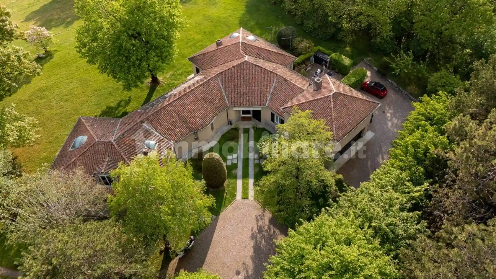 Villa - foto 2