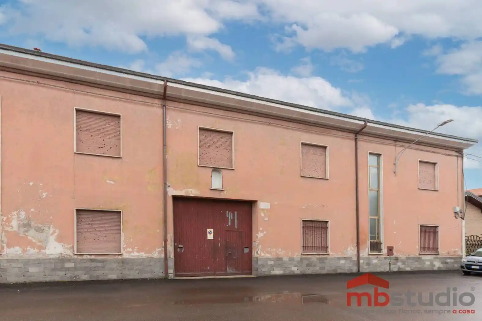 Palazzo - Edificio in vendita a Rovello Porro