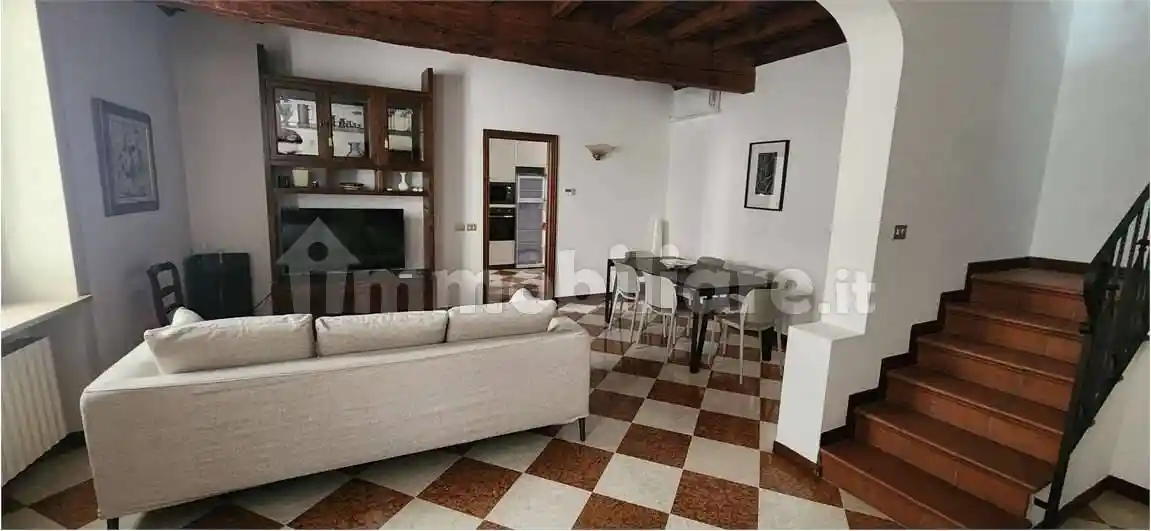 Appartamento in affitto a Mantova