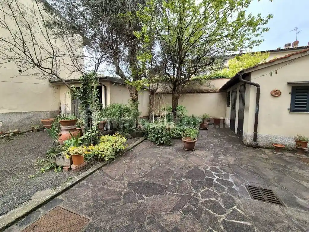 Casa indipendente in vendita a Sesto Fiorentino
