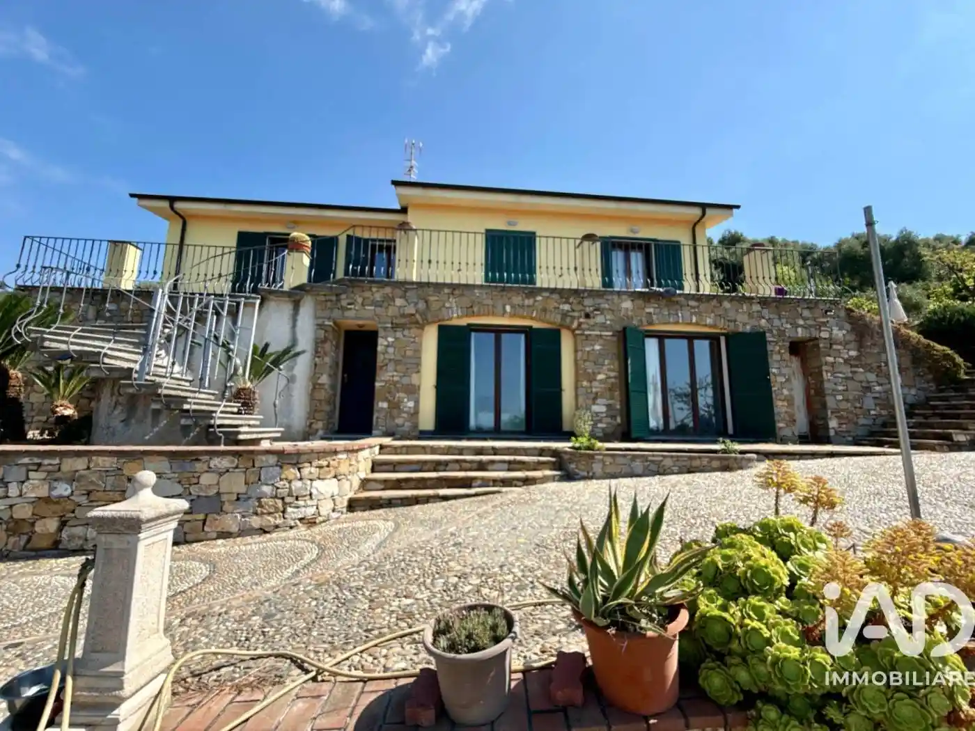 Villa in vendita a Imperia