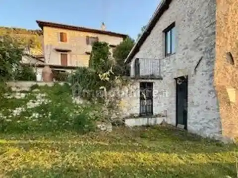 Rustico - Casale in vendita a Spoleto