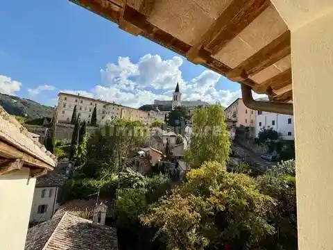 Appartamento in vendita a Spoleto