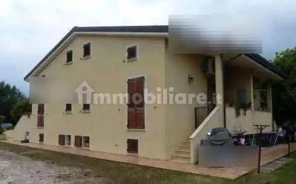 Casa indipendente in vendita a Rimini
