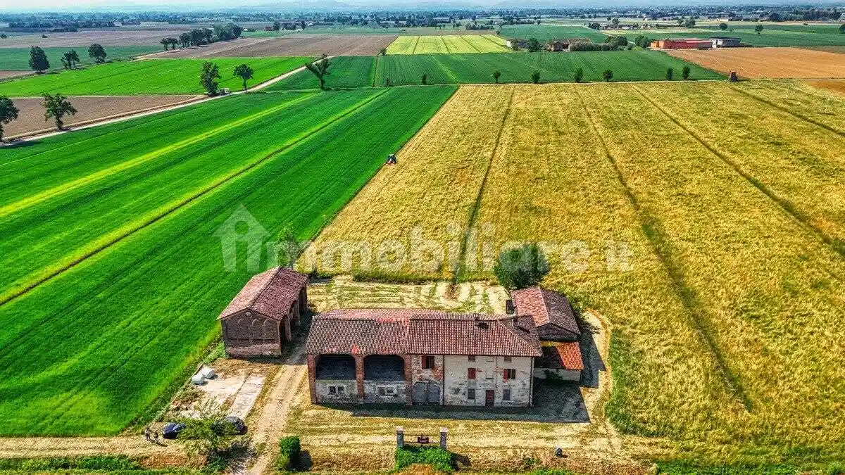 Rustico - Casale in vendita a Cortemaggiore