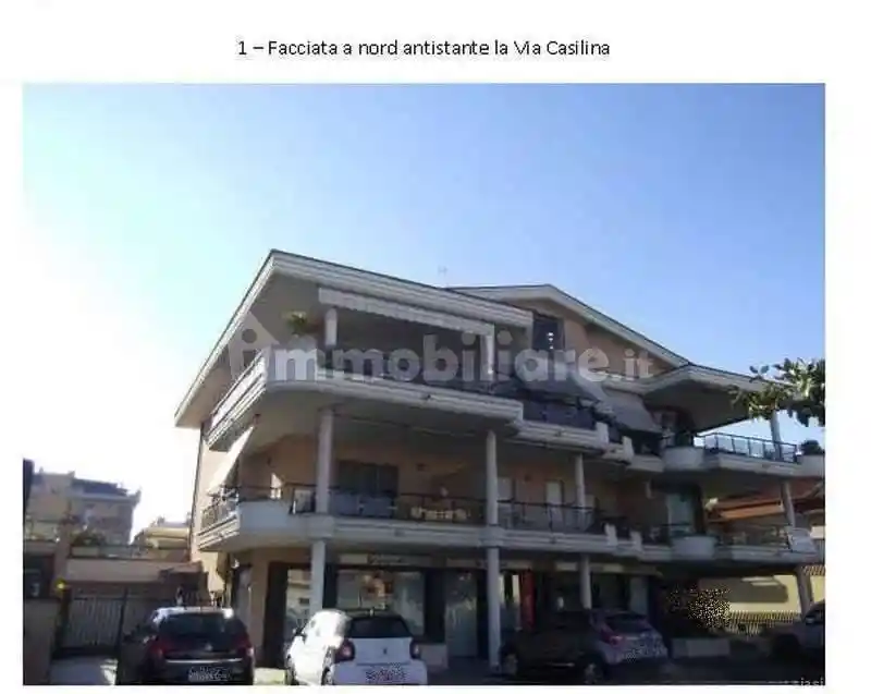 Appartamento in vendita a Roma