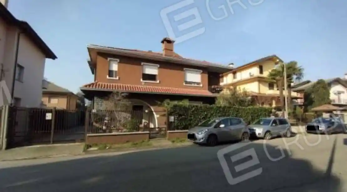 Villa in vendita a Parabiago