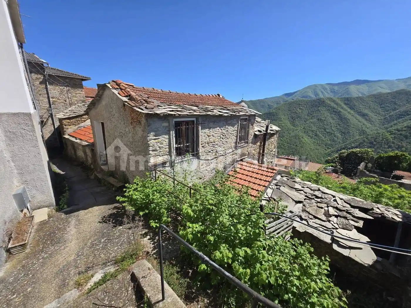 Appartamento in vendita a Molini di Triora