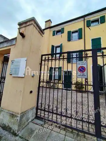 Appartamento in vendita a Lendinara