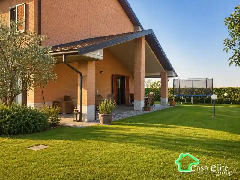 Villa in vendita a Casaletto Lodigiano