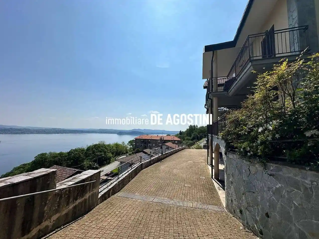 Appartamento in vendita a Belgirate