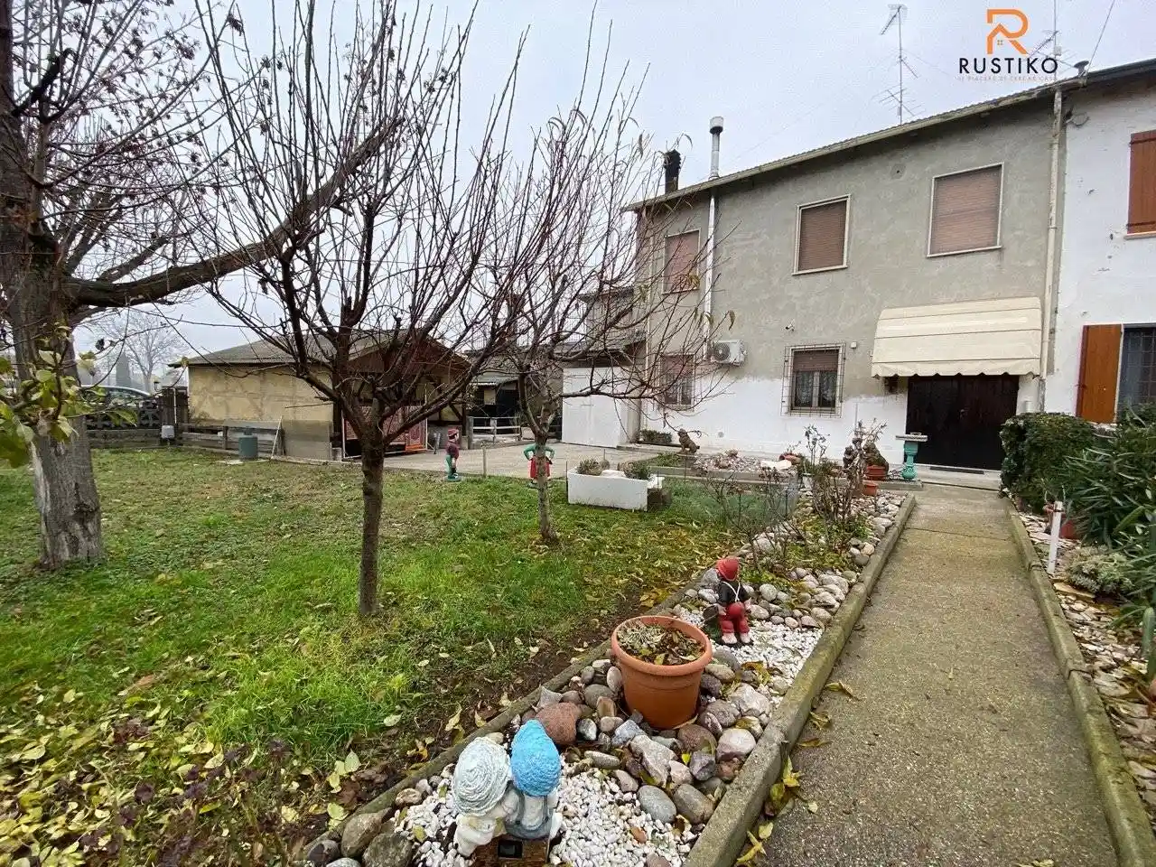 Villa in vendita a Suzzara