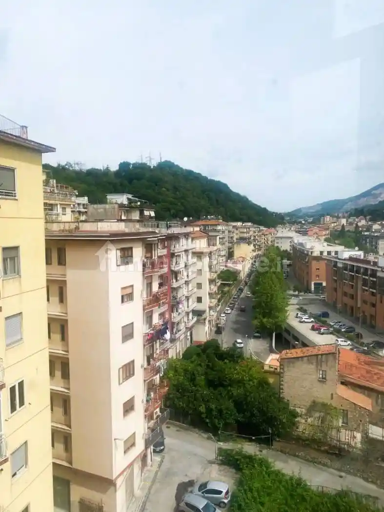 Appartamento in vendita a Salerno