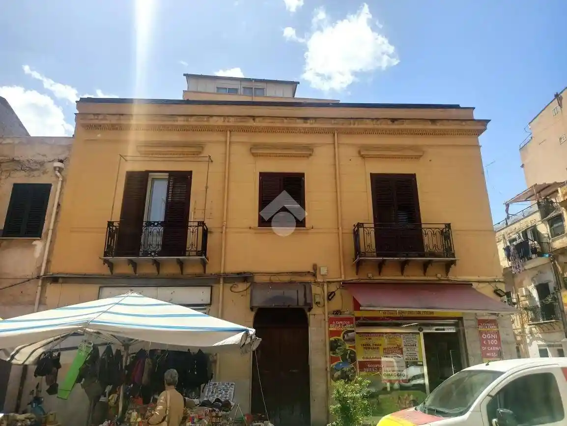 Appartamento in vendita a Palermo