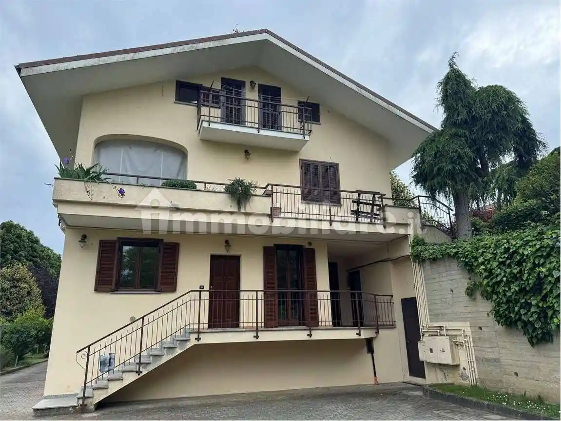 Appartamento in vendita a Marentino