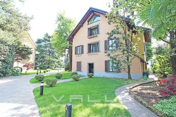 Villa in vendita a Bergamo