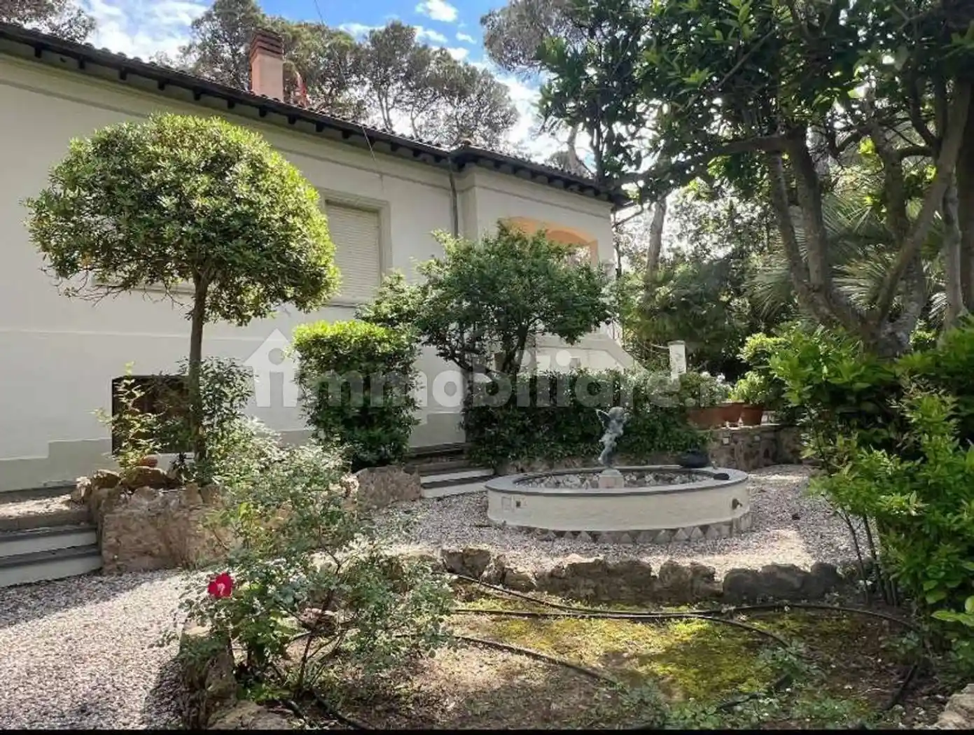 Villa in vendita a Livorno