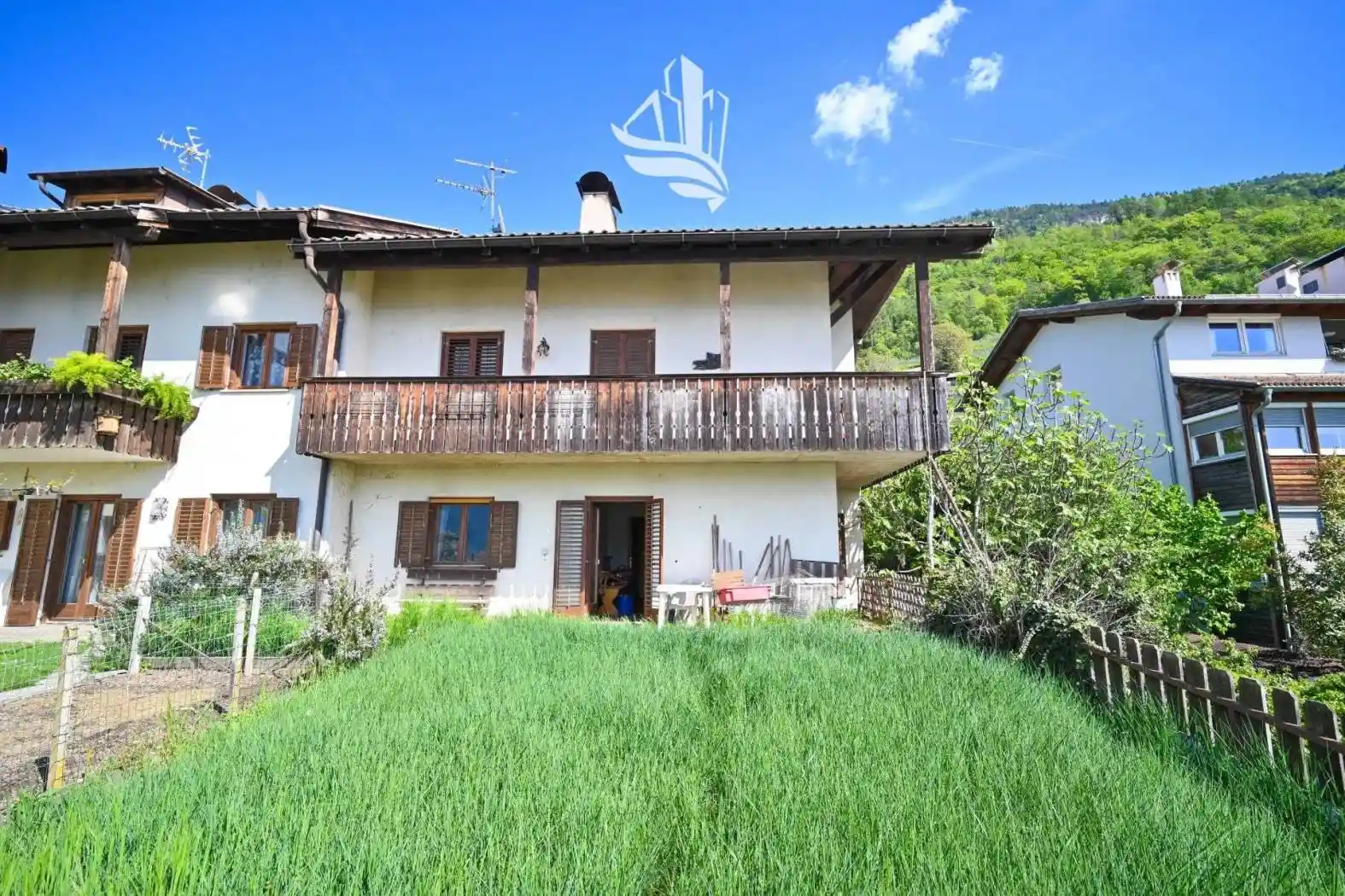 Villa in vendita a Montagna