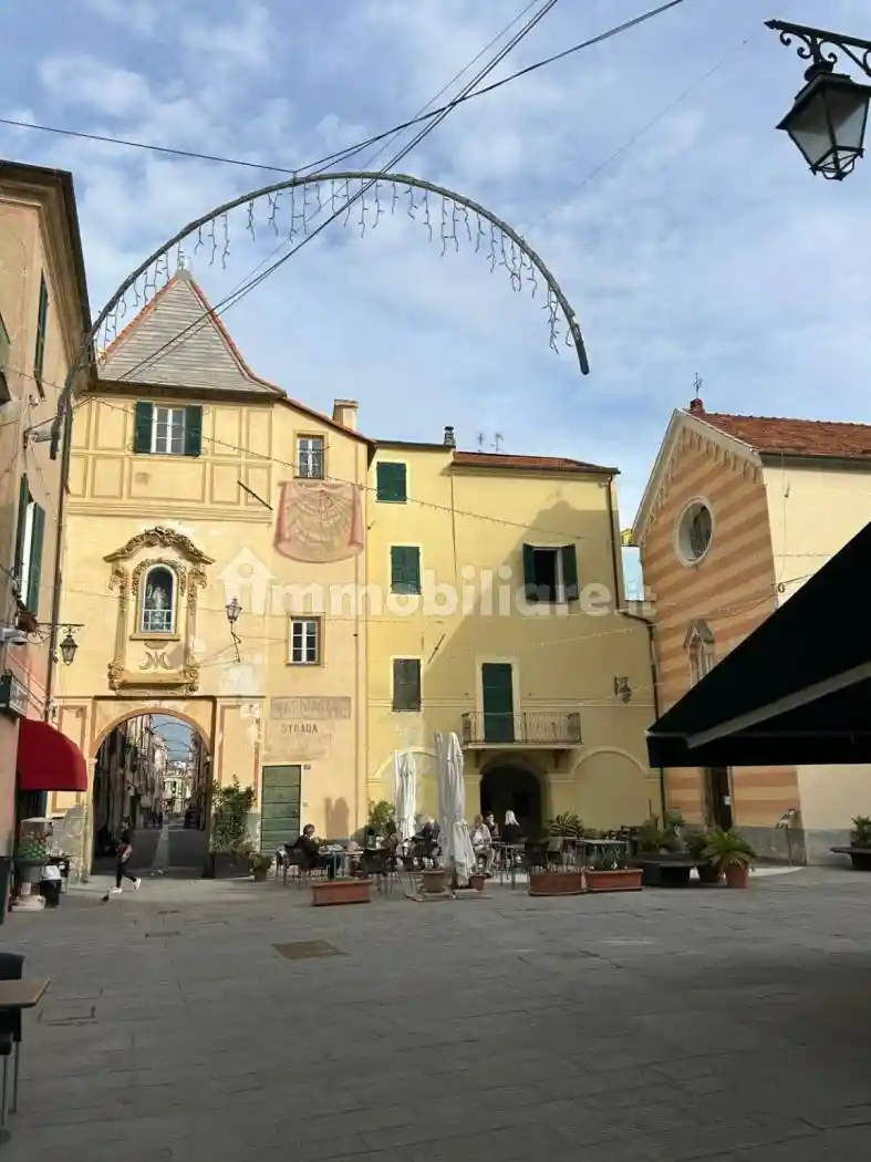 Appartamento in vendita a Borghetto Santo Spirito
